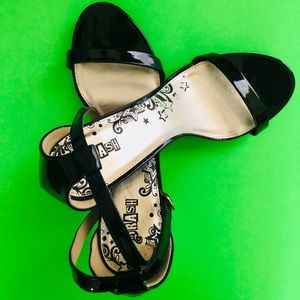 🌼🌼Brash size 10w heels🌼🌼